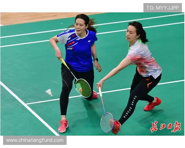 武汉羽毛球队与成都羽毛球队赛后状态分析与复盘总结